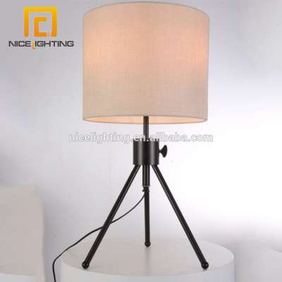 NICE lighting bedroom decorate E27 Fabric shade desk light metal tripod table lamp